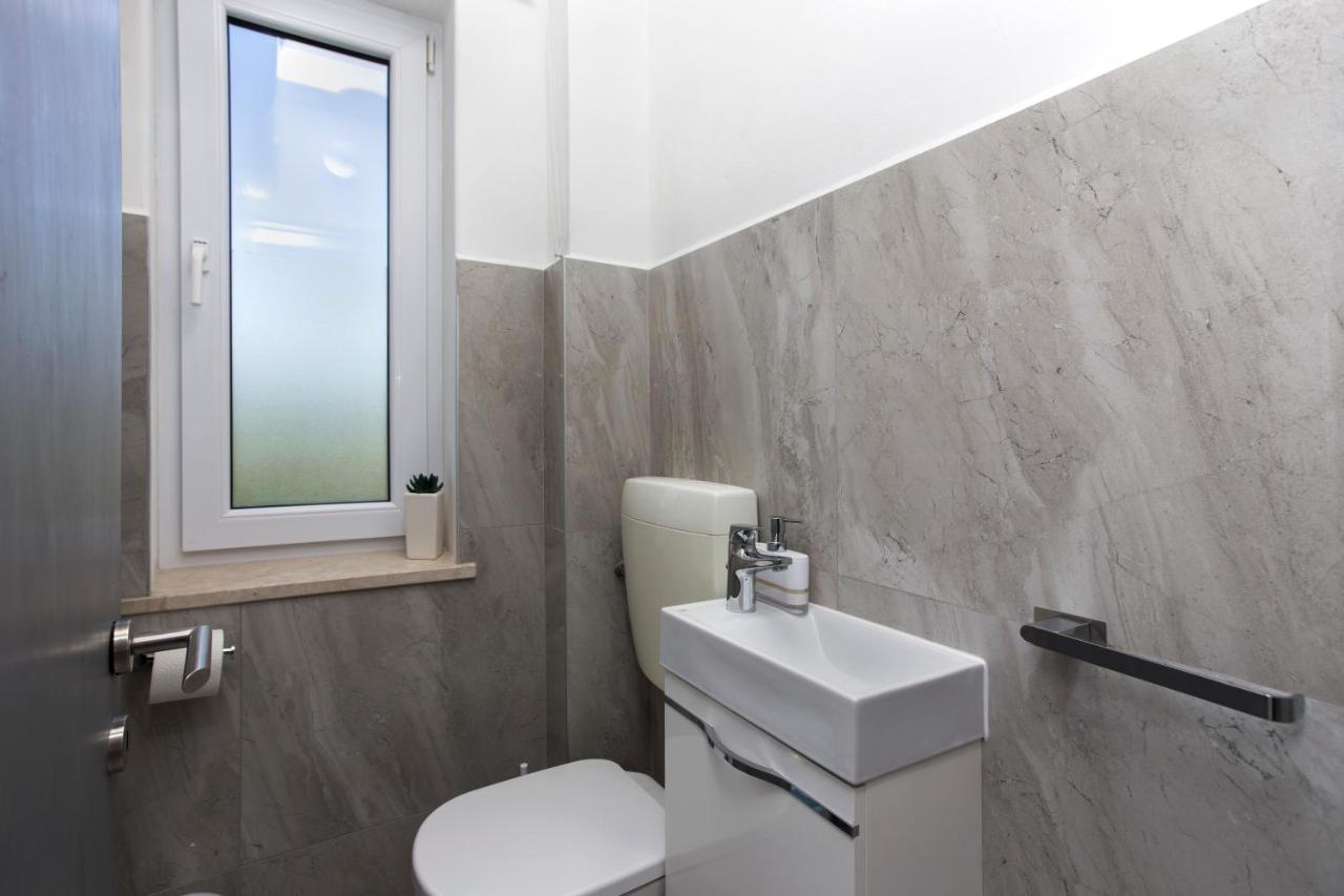 "Andrija" Apartmen'S Banjole Exteriör bild